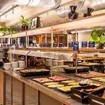 Hotel Meininger Mitte 3*