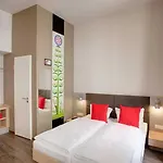 Meininger Mitte Hotel 3*