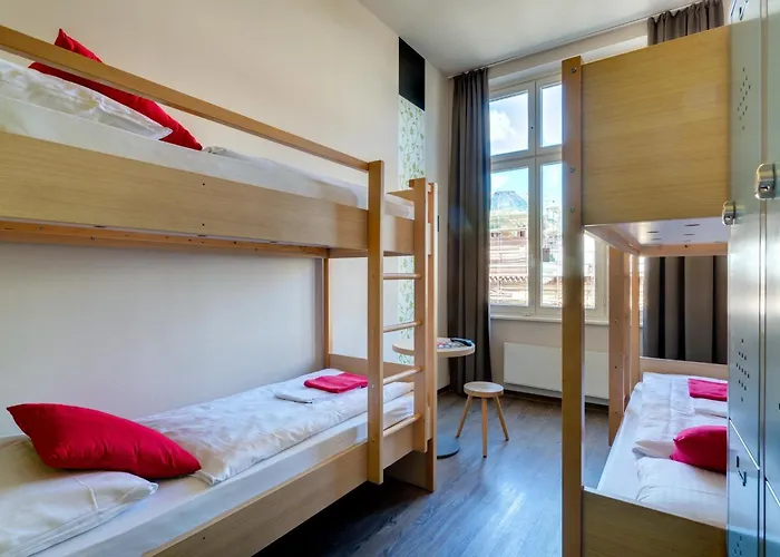 Hotel Meininger Mitte 3*