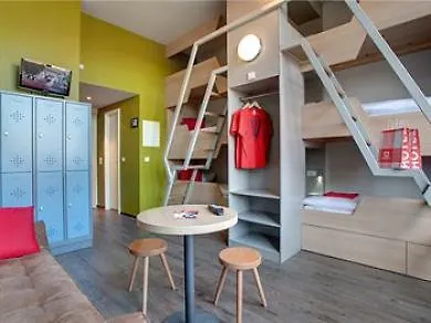 Hotel Meininger Mitte 3*