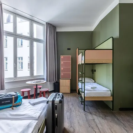 Meininger Mitte Hotel Berlín