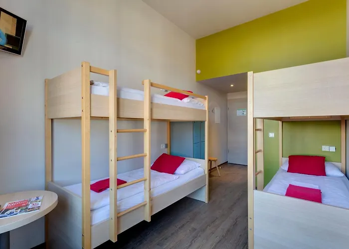 Hotel Meininger Mitte 3*