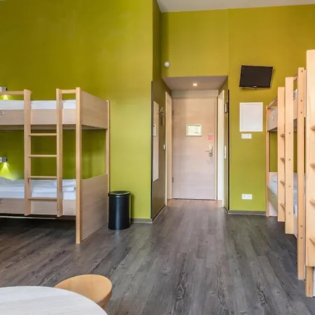 柏林米特梅宁阁酒店 酒店