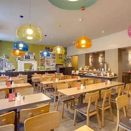 Hotel Meininger Mitte 3*