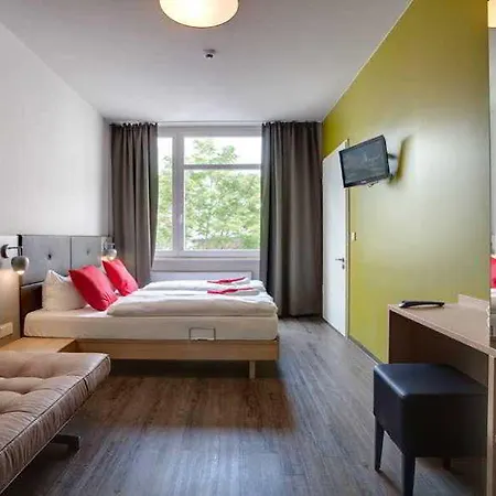 Meininger Mitte 3*