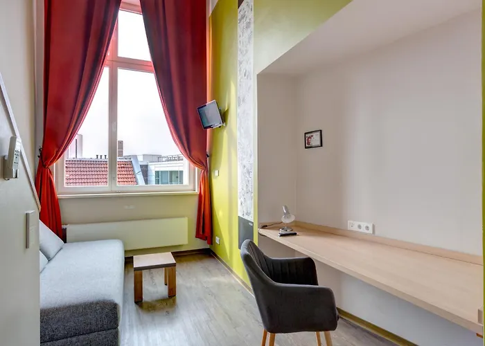 Hotel Meininger Mitte 3*