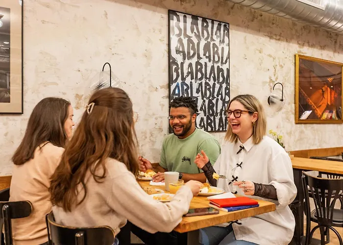 Meininger Mitte Отель